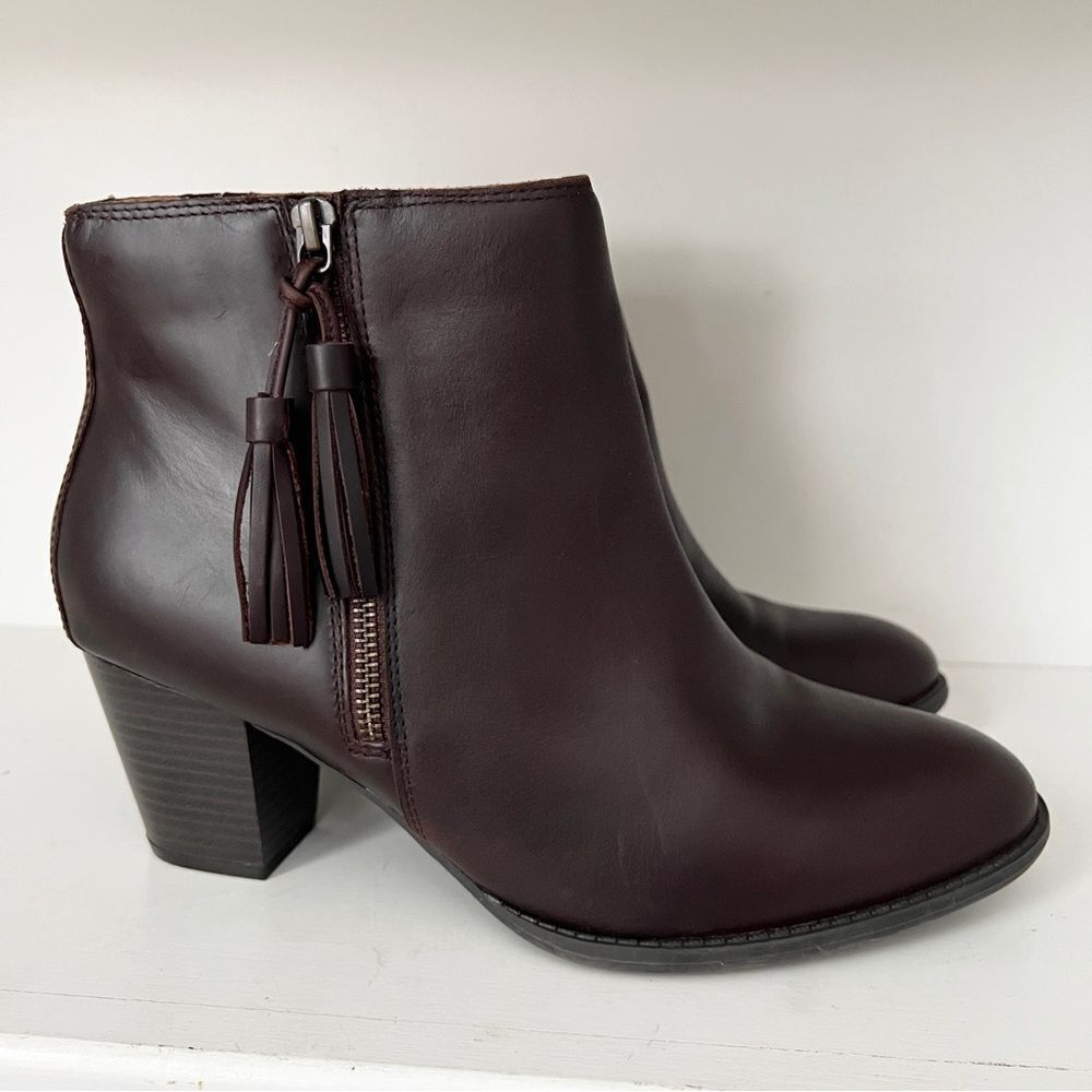 Vionic Upright Madeline Ankle Bootie Chocolate Brown Leather Tassel Zipper Sz 10
